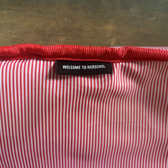 herschel | fifteen waist pack - raven crosshatch - Picture 9 of 10